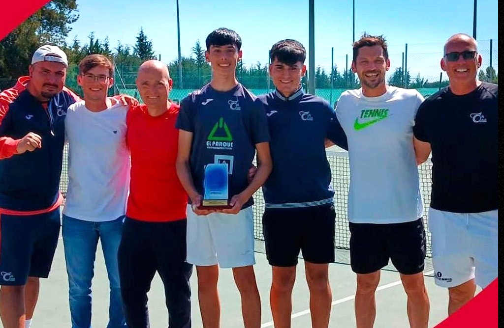 El Club de Tenis Totana se proclama Campe�n Regional por equipos de 2� divisi�n